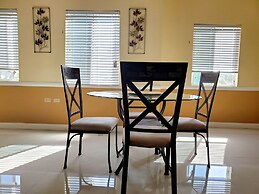 Rochester Modern Chic Apartment