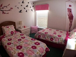 Rebecca 1377 Apartment 4 Bedroom