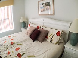 Rebecca 1377 Apartment 4 Bedroom