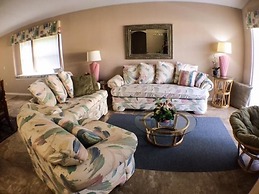 Rebecca 1377 Apartment 4 Bedroom