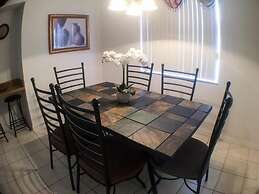 Calabay Dream Apartment 4 Bedroom