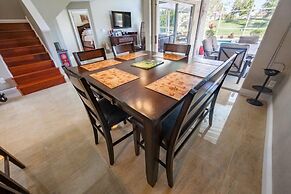 Mallory Paradise Apartment 4 Bedroom