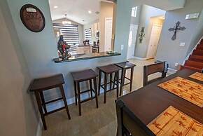 Mallory Paradise Apartment 4 Bedroom