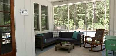 Lake Trail Treehouse