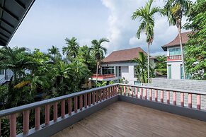 Tropical Garden Paradise Villa