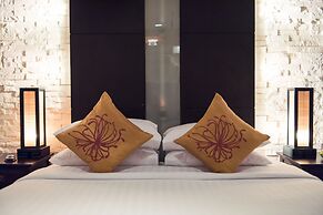 Bangkok Natural Spa Resort and Suite