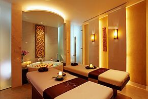 Bangkok Natural Spa Resort and Suite