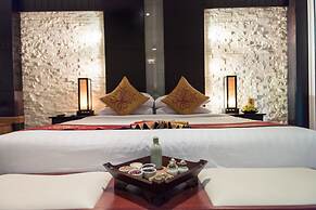 Bangkok Natural Spa Resort and Suite