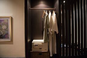 Bangkok Natural Spa Resort and Suite