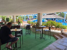 Apartamentos Benal Beach Group