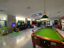 Apartamentos Benal Beach Group