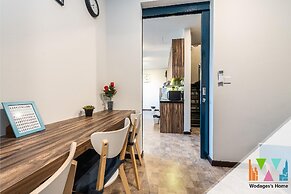 Expressionz KLCC by Wodages