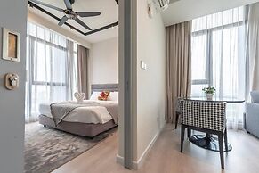 Expressionz KLCC by Wodages