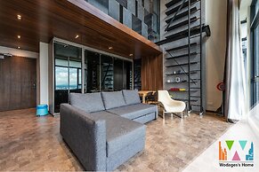 Expressionz KLCC by Wodages