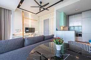 Expressionz KLCC by Wodages