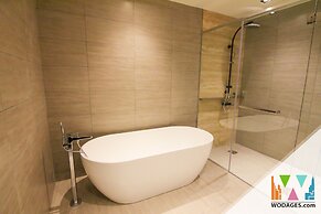 Expressionz KLCC by Wodages