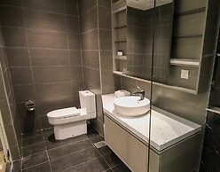 Expressionz KLCC by Wodages