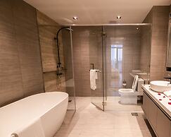 Expressionz KLCC by Wodages