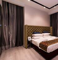 Expressionz KLCC by Wodages