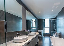 Expressionz KLCC by Wodages