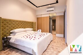 Expressionz KLCC by Wodages