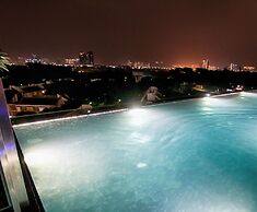 Expressionz KLCC by Wodages