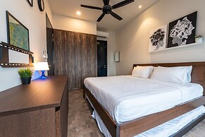 Expressionz KLCC by Wodages