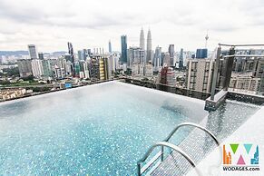 Expressionz KLCC by Wodages