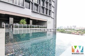 Expressionz KLCC by Wodages