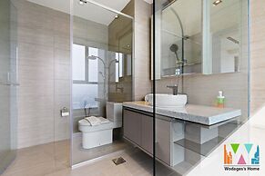 Expressionz KLCC by Wodages