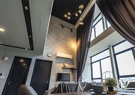 Expressionz KLCC by Wodages