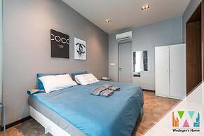 Expressionz KLCC by Wodages