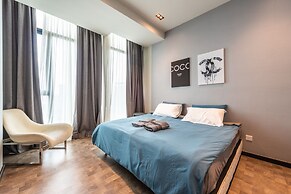 Expressionz KLCC by Wodages