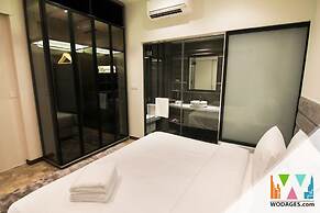 Expressionz KLCC by Wodages