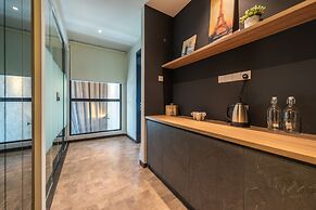 Expressionz KLCC by Wodages