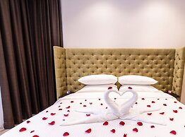 Expressionz KLCC by Wodages