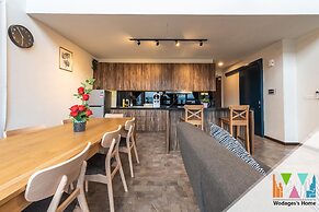 Expressionz KLCC by Wodages