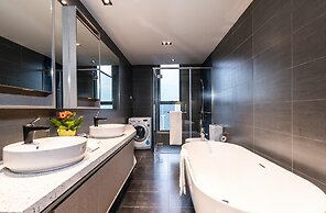 Expressionz KLCC by Wodages