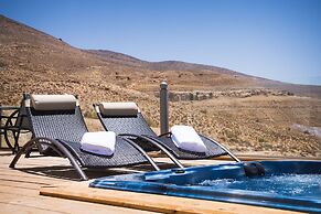 Petra Bubble Luxotel