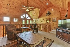 CHEROKEE SUNRISE LODGE Apartment 4 NEVAEH CABIN RENTALS