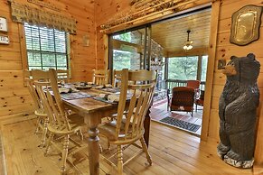 CHEROKEE SUNRISE LODGE Apartment 4 NEVAEH CABIN RENTALS