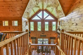 CHEROKEE SUNRISE LODGE Apartment 4 NEVAEH CABIN RENTALS