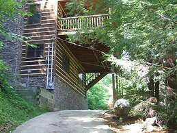 Pick's Riverside Retreat Nevaeh Cabin Rentals