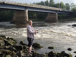 Tallitalo - Garage House