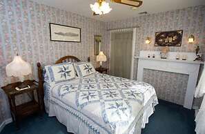 Anne's White Columns Inn