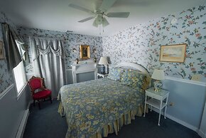 Anne's White Columns Inn