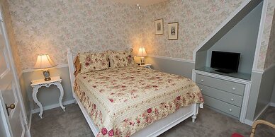 Anne's White Columns Inn