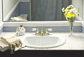 Anne's White Columns Inn