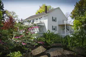 Anne's White Columns Inn