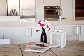 Mi Cuna Stays Collection